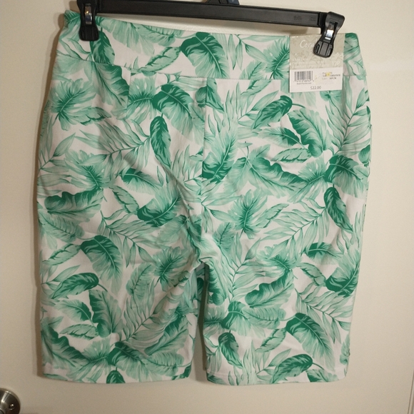 NWT Coral Bay Multi Color Floral Print Pull On Women's Capris Size 12P Set Of 2 - Picture 4 of 15